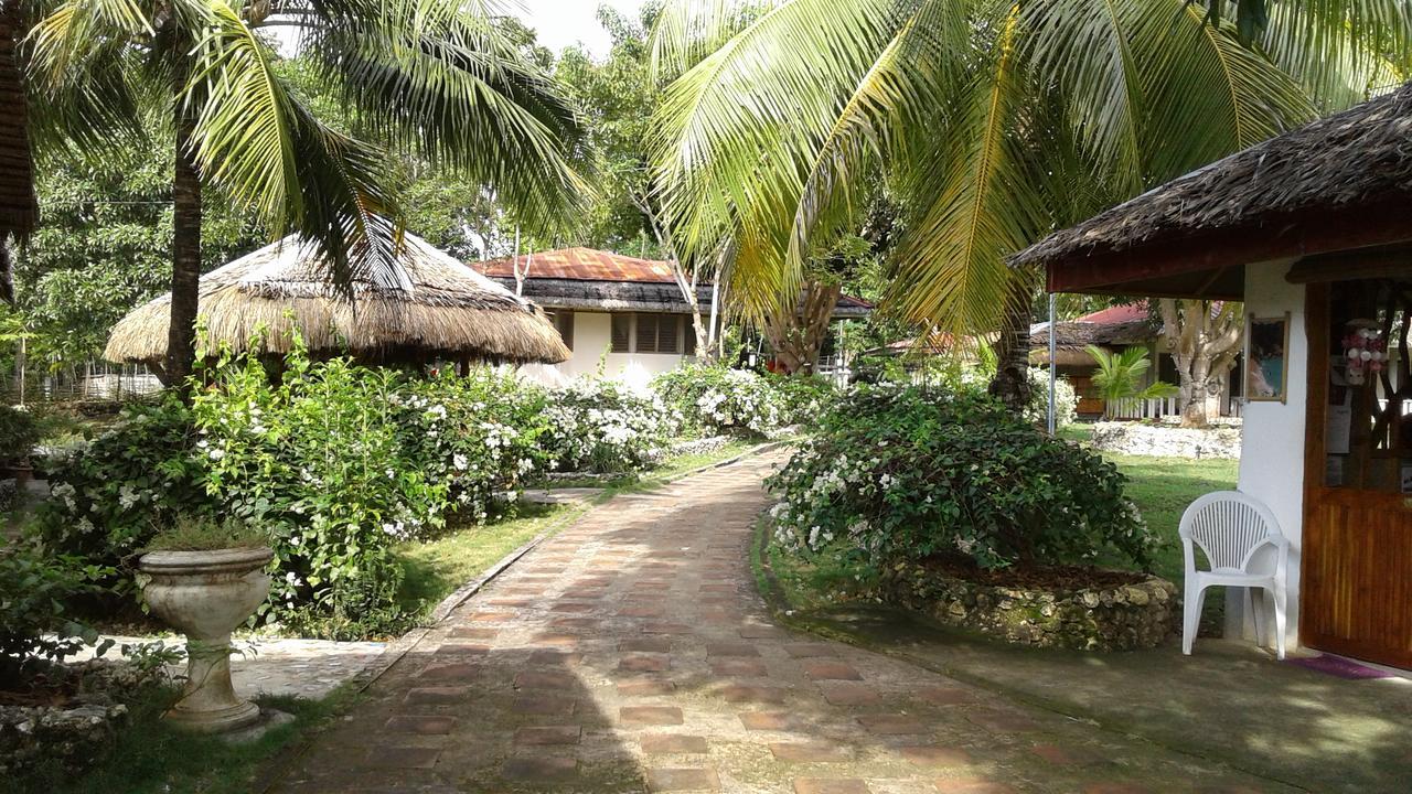 Chelle'S Guesthouse And Backpackers Siquijor Exterior photo
